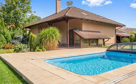 Prodej domu 204 m² s pozemkem 2 345 m², Tvořihráz, okres Znojmo