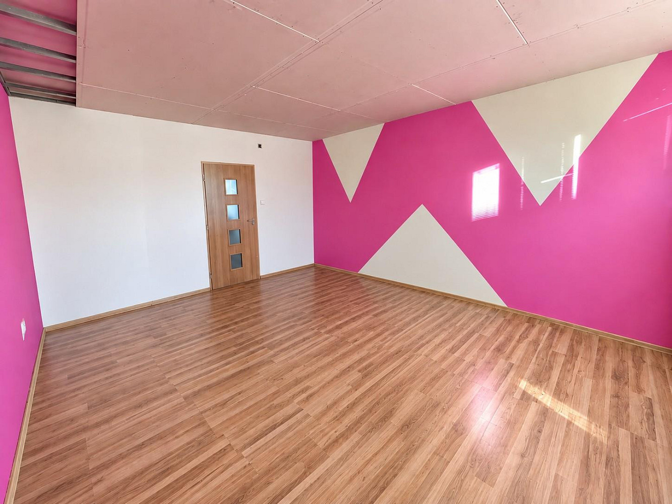Pronájem bytu 2+kk 59 m² – fotografie 5