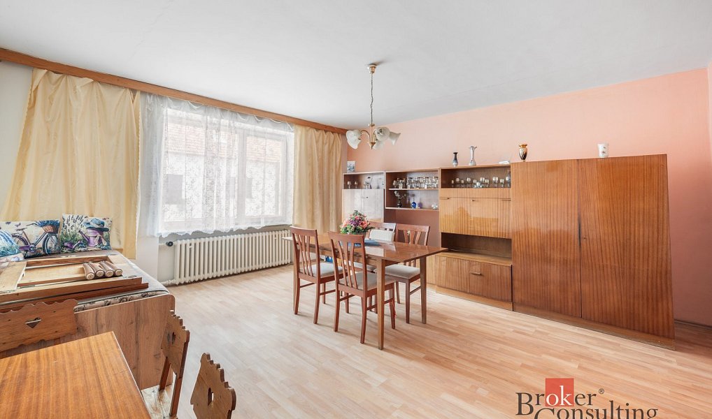 Prodej domu 220 m² s pozemkem 493 m², Blučina – náhled fotky 18