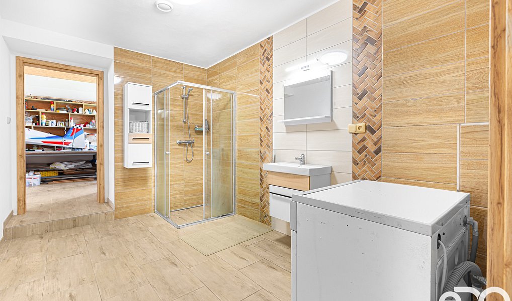 Prodej domu 230 m² s pozemkem 1 091 m², Červené Pečky – náhled fotky 10