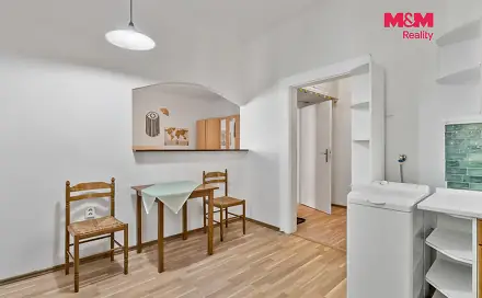 Prodej bytu 1+1 41 m², Osadní, Praha 7 - Holešovice