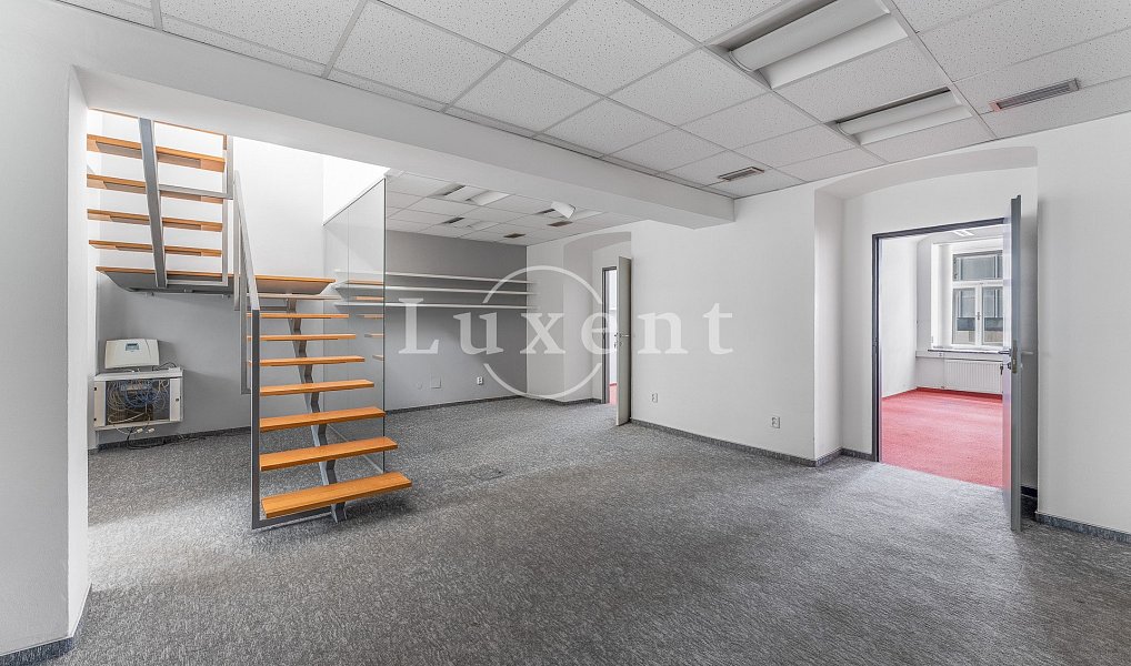 Prodej nájemního domu, činžáku 805 m², Praha – náhled fotky 4