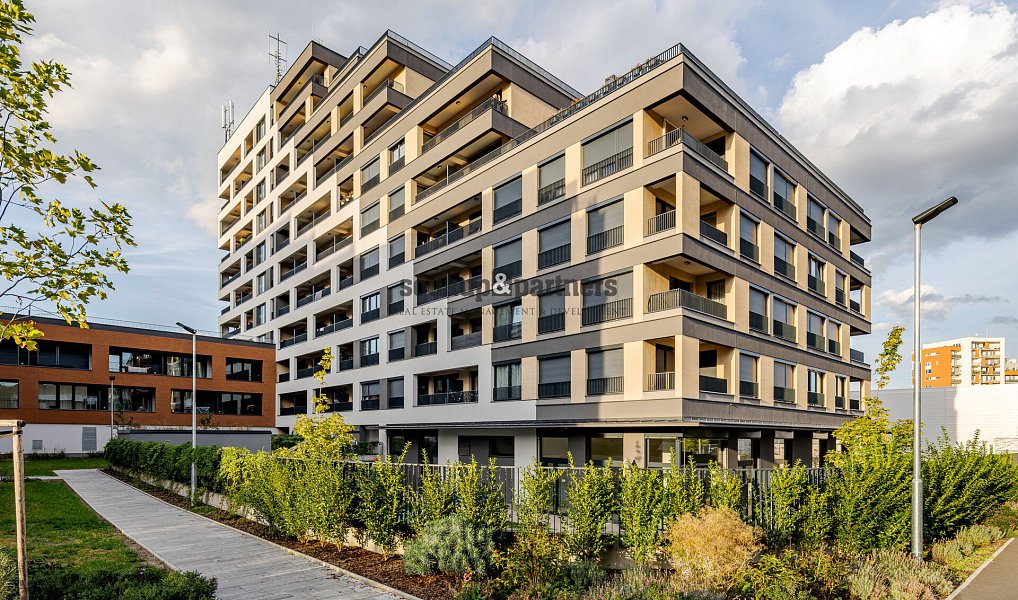 Prodej bytu 1+kk 37 m², Praha – náhled fotky 15