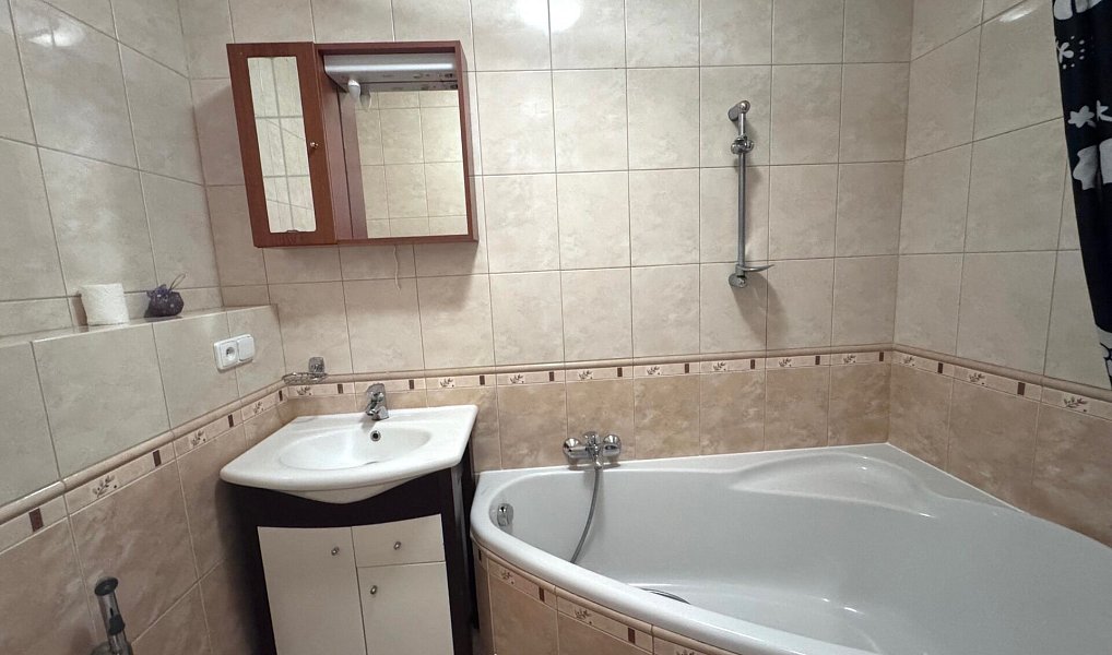 Prodej bytu 4+kk 94 m², Karlovy Vary – náhled fotky 21