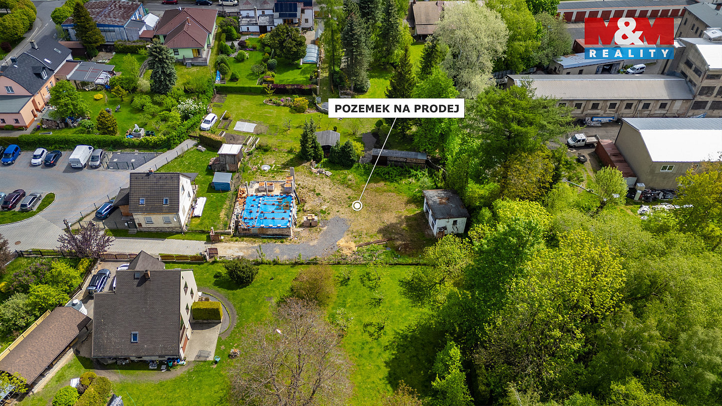 Prodej stavebního pozemku 1 036 m² - Więcej