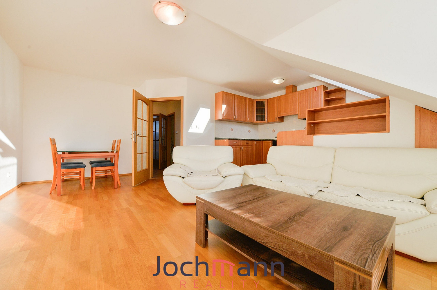 Pronájem bytu 2+kk 62 m² – fotografie 4
