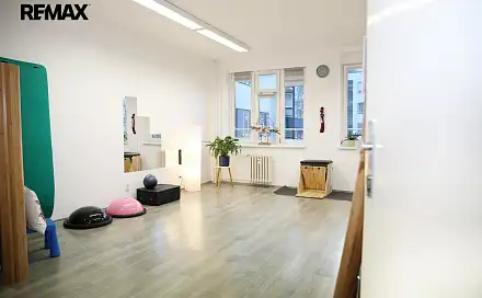Pronájem komerčního objektu (jiného typu) 31 m², Ostrovského, Praha 5 - Smíchov