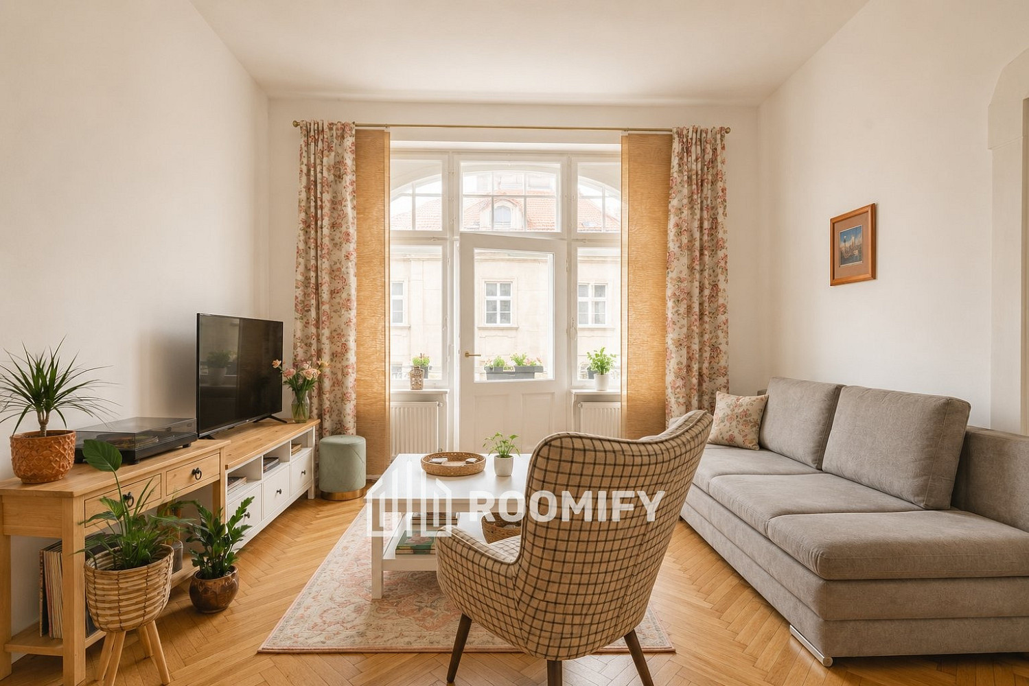 Prodej nájemního domu, činžáku 778 m² – fotografie 3