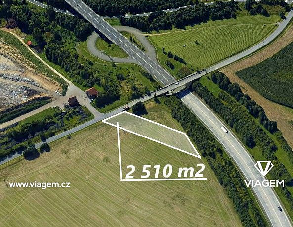 Prodej pole 627 m²