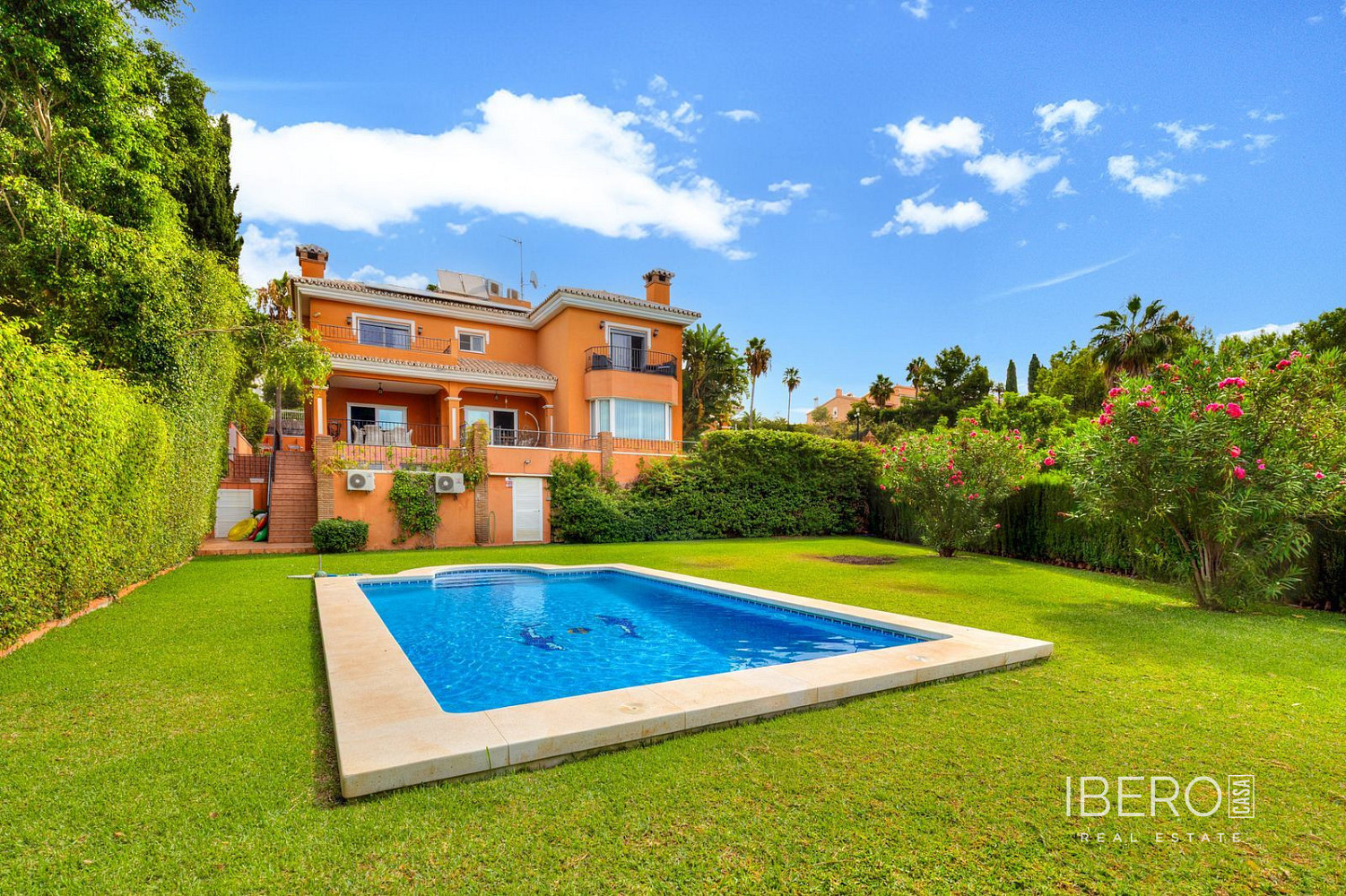 Prodej domu 658 m² s pozemkem 1 510 m²