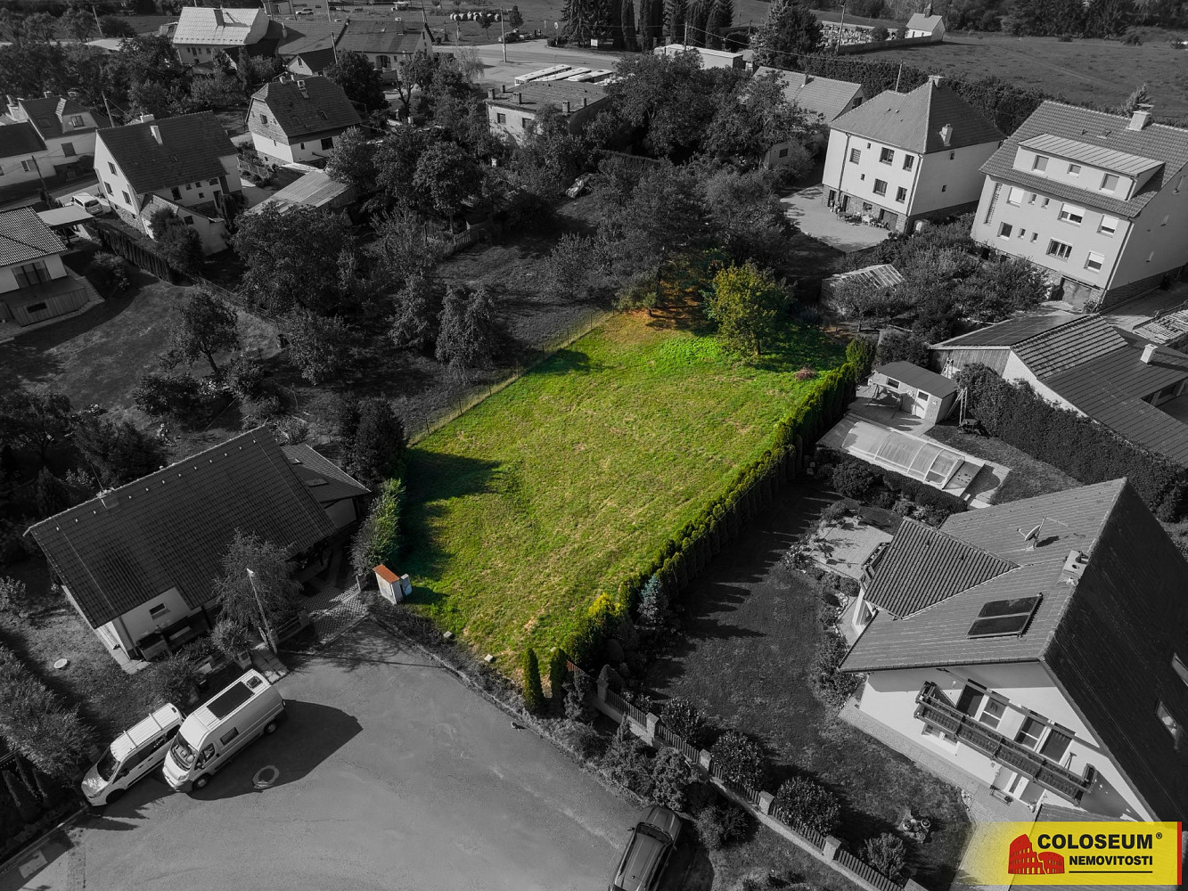 Prodej stavebního pozemku 928 m² – fotografie 2
