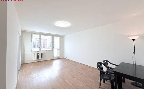 Pronájem bytu 3+1 75 m², Mezilesí, Praha 9 - Horní Počernice