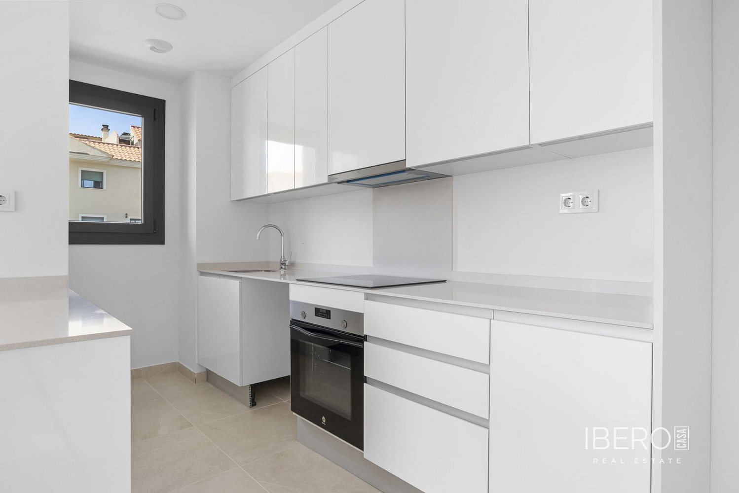 Piso 4+kk – Estepona, Barriada Islas Canarias - Más