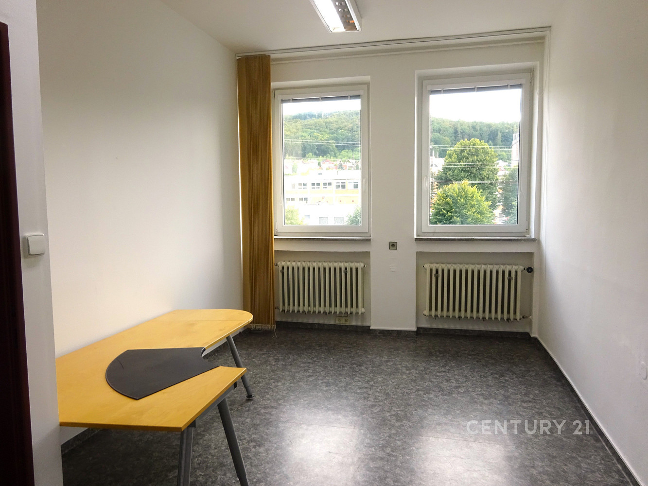 Pronájem kanceláře 17 m² – fotografie 5
