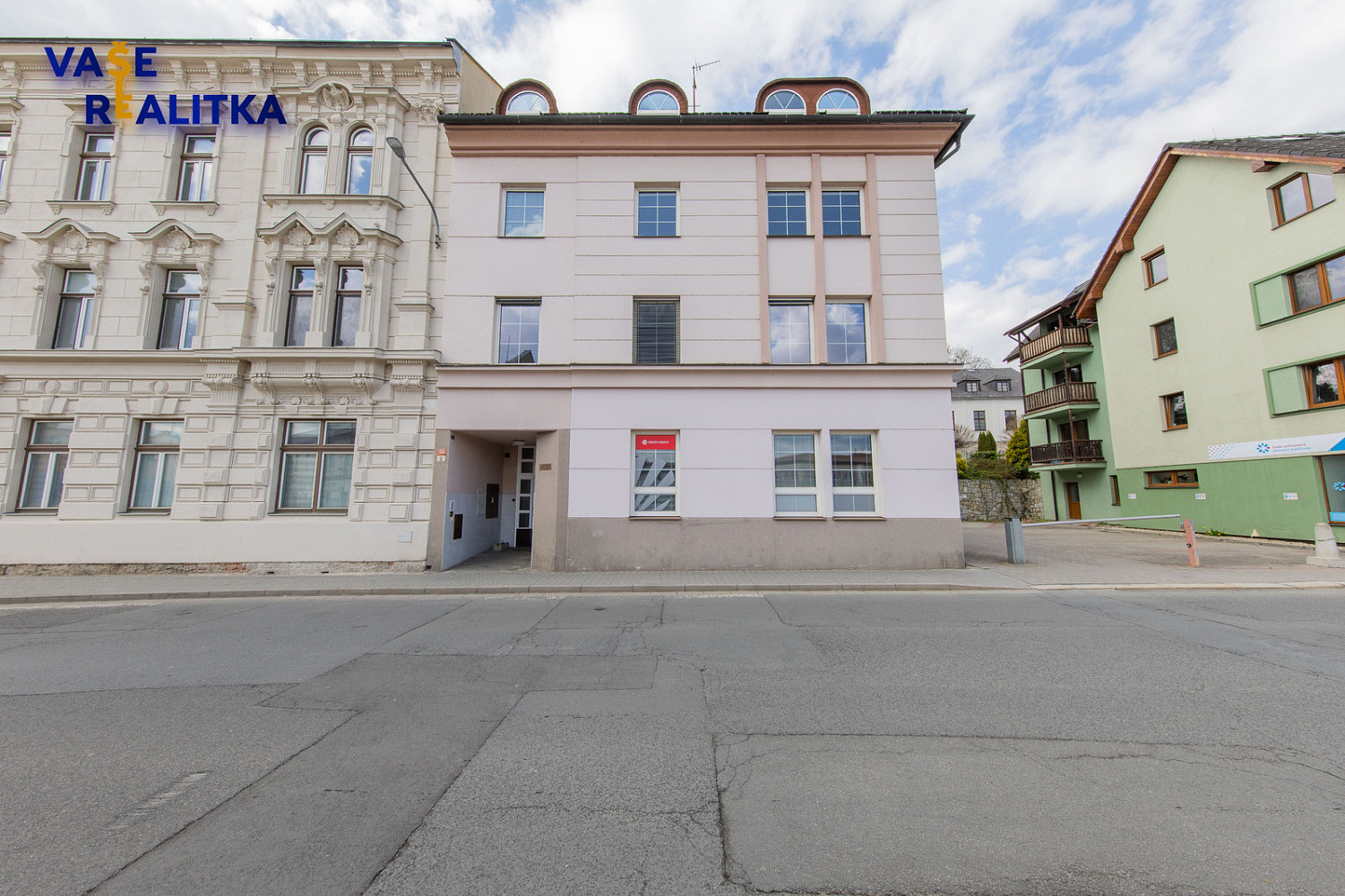 Prodej nájemního domu, činžáku 347 m²