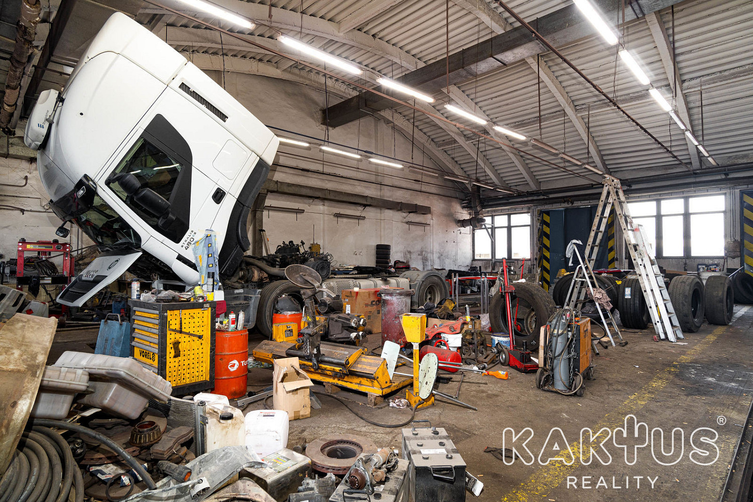 Pronájem skladovacích prostor 620 m² – fotografie 3