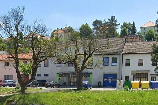 Pronájem obchodních prostor 141 m² — photo 4