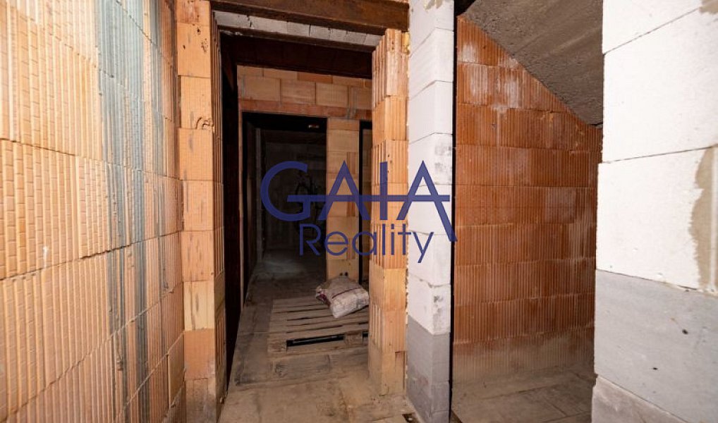 Prodej domu 250 m² s pozemkem 4 513 m², Strážovice – náhled fotky 11