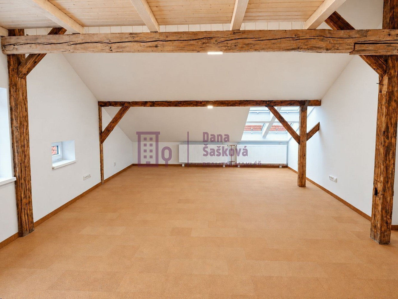 Pronájem bytu 1+kk 50 m² – fotografie 3