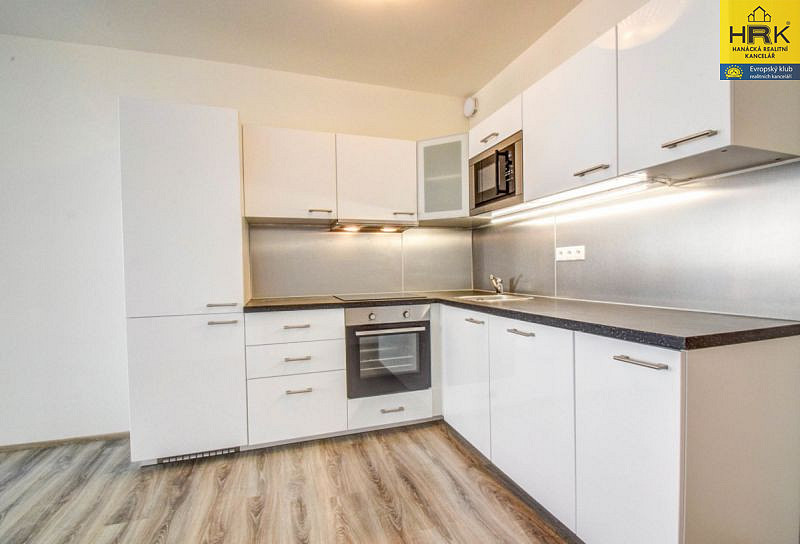 Pronájem bytu 2+kk 62 m² – fotografie 4