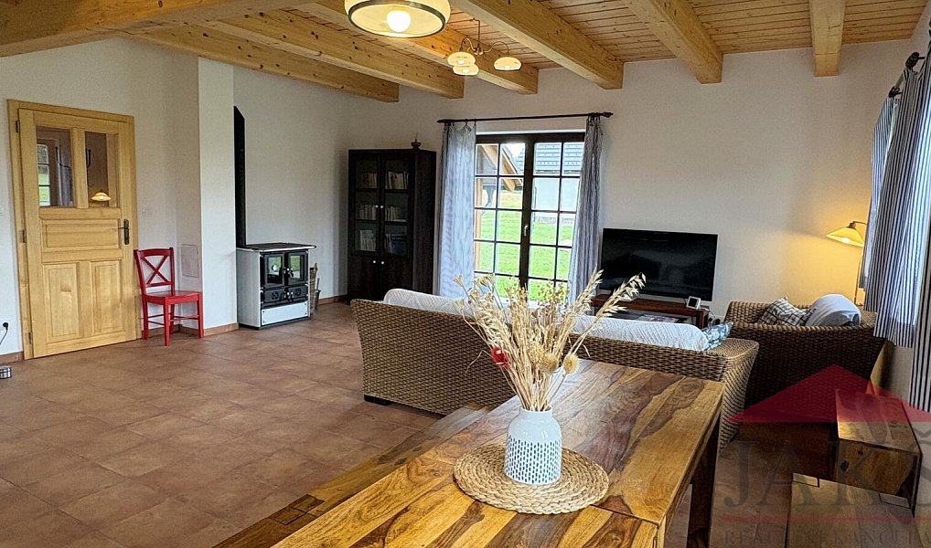 Prodej domu 187 m² s pozemkem 2 125 m², Srní – náhled fotky 4