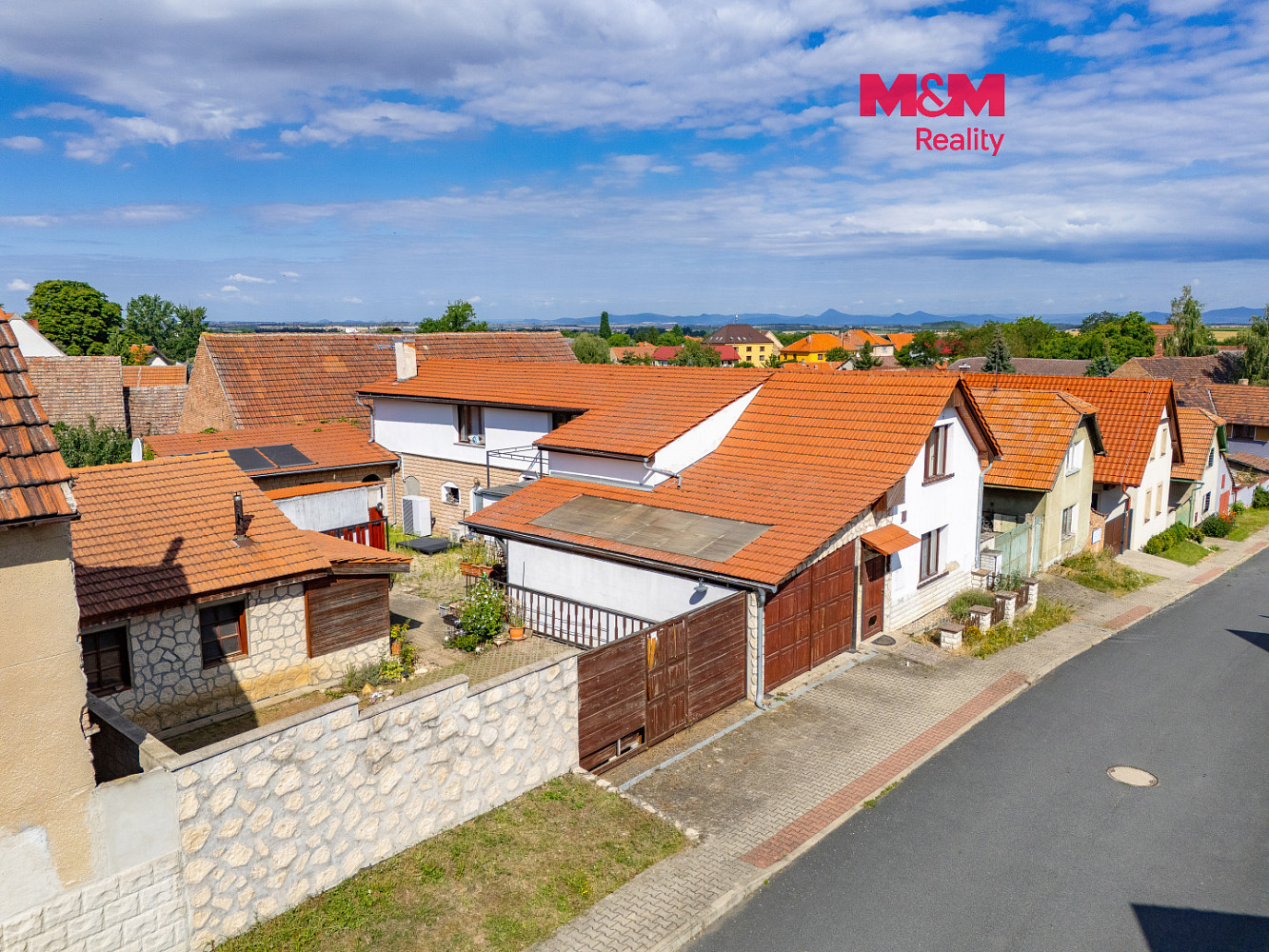Prodej domu 171 m² s pozemkem 525 m²