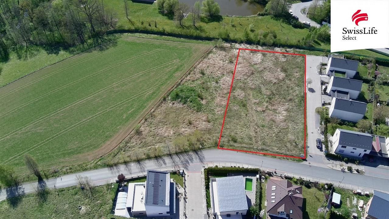 Prodej stavebního pozemku 2 436 m²