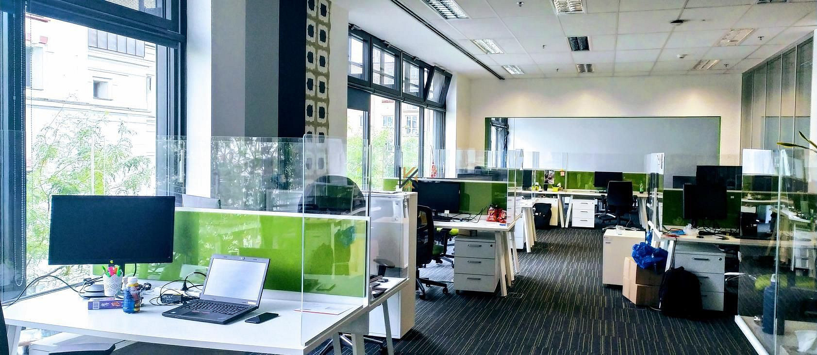 Pronájem kanceláře 330 m² – fotografie 2