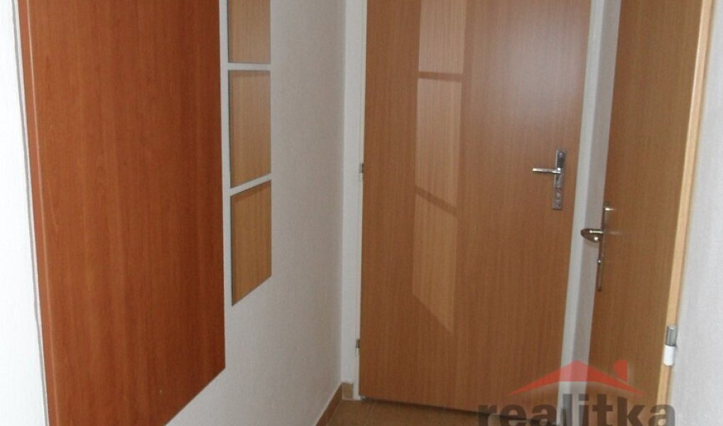 Pronájem bytu 1+kk 30 m², Opava – náhled fotky 3
