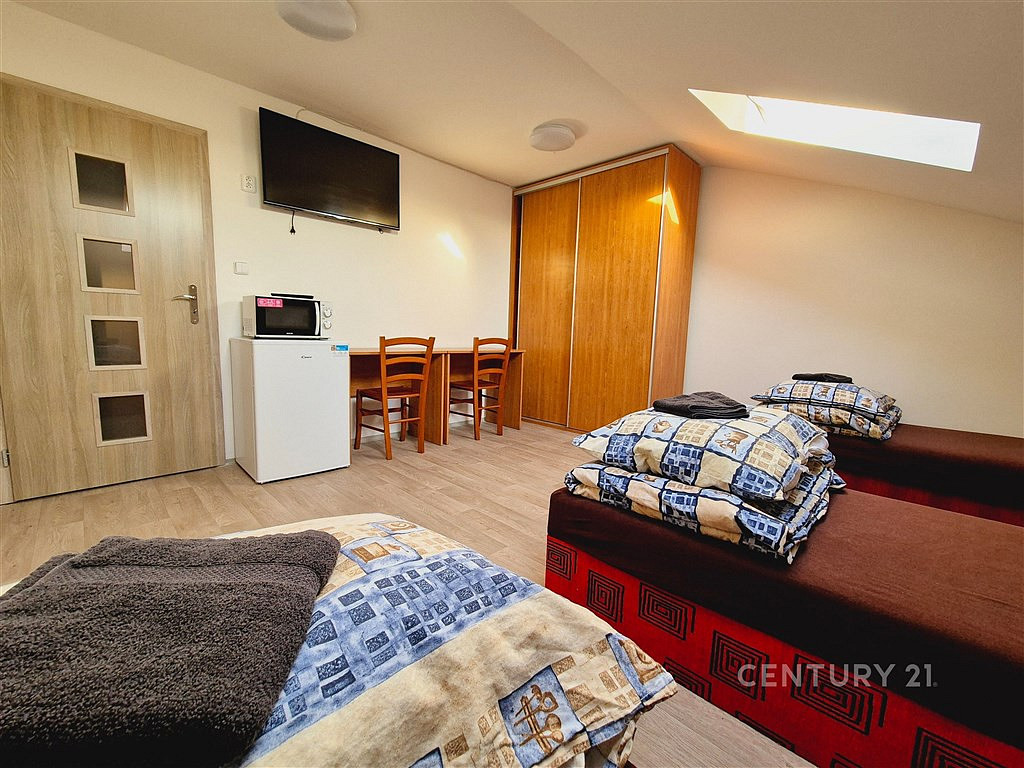 Pronájem bytu 1+kk 25 m² – pohled 2