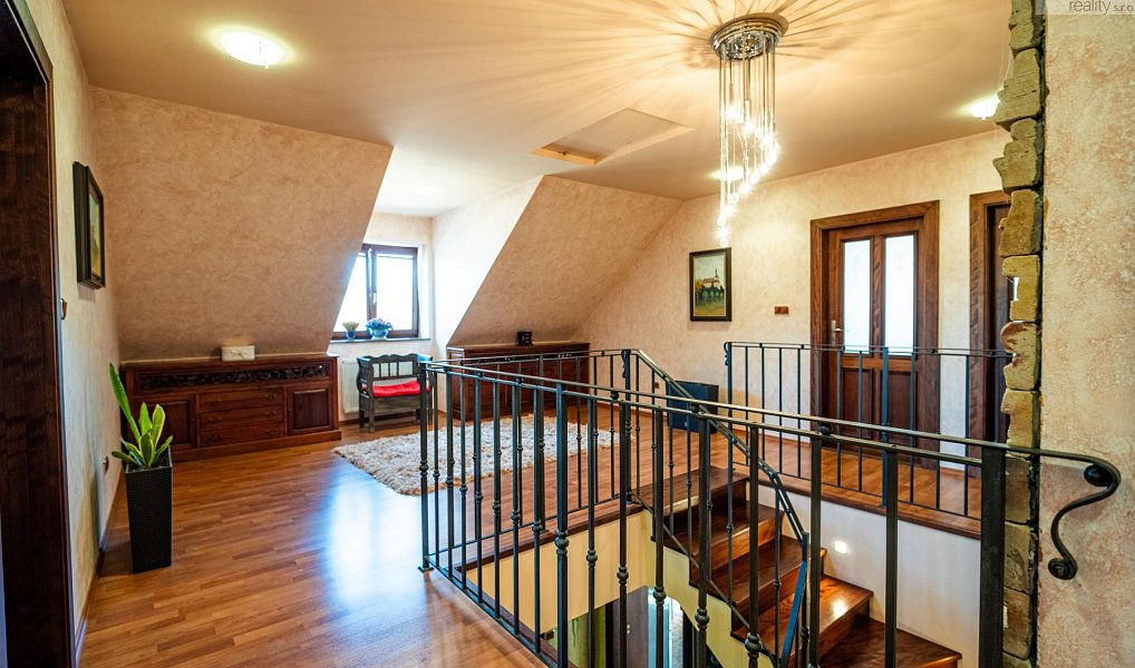 Prodej domu 372 m² s pozemkem 3 764 m², Lužice – náhled fotky 25