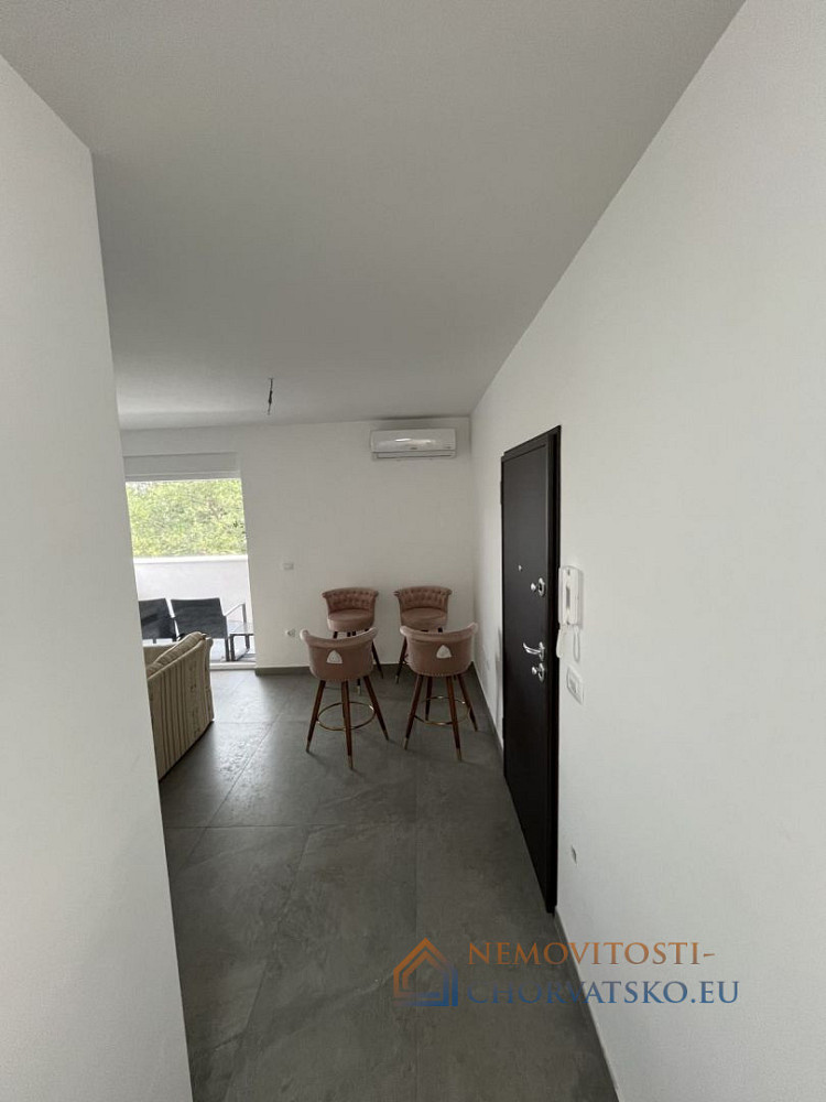Prodej bytu 2+kk 58 m² - Widok 2
