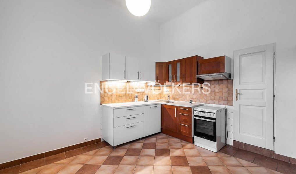 Pronájem bytu 2+1 87 m², Praha – náhled fotky 4