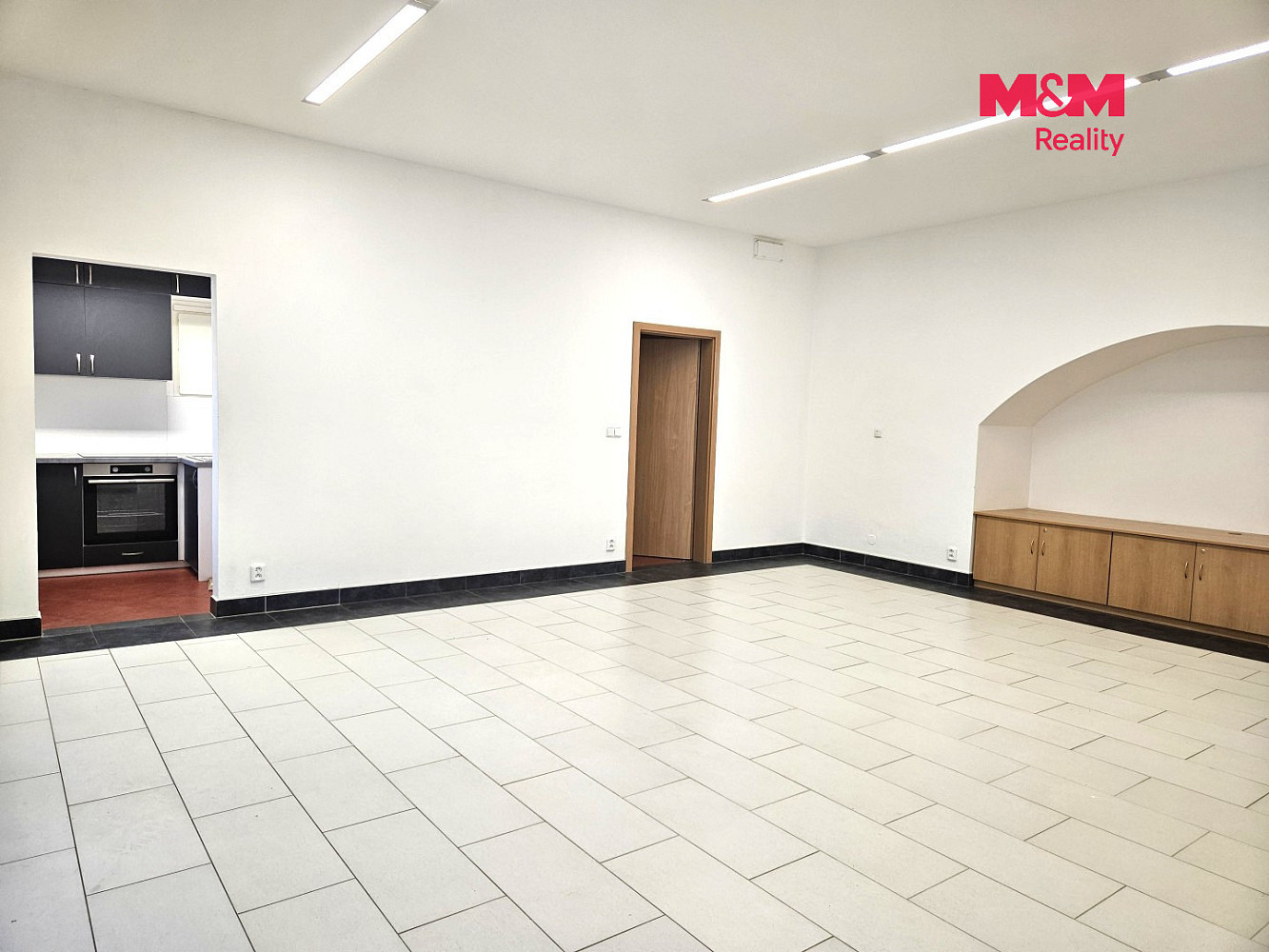 Prodej obchodních prostor 59 m² – fotografie 2