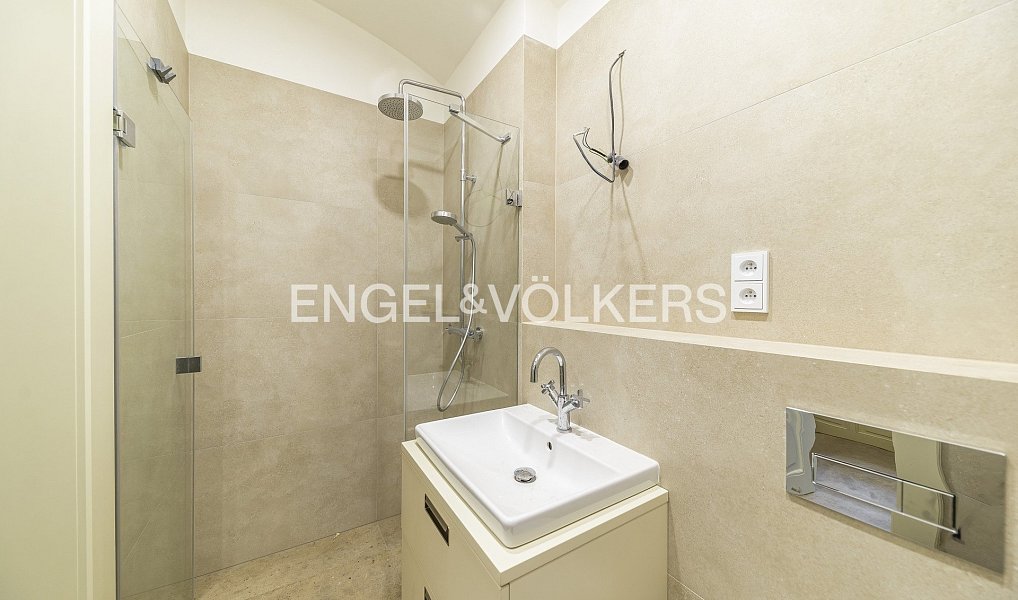 Pronájem bytu 2+kk 50 m², Praha – náhled fotky 3
