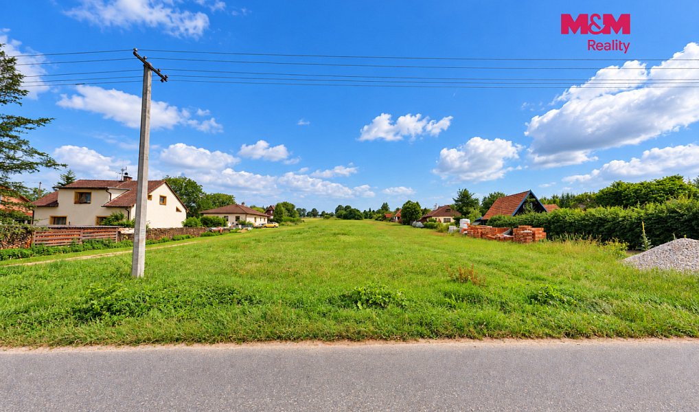 Prodej stavebního pozemku 2 513 m², Černovice – náhled fotky 3