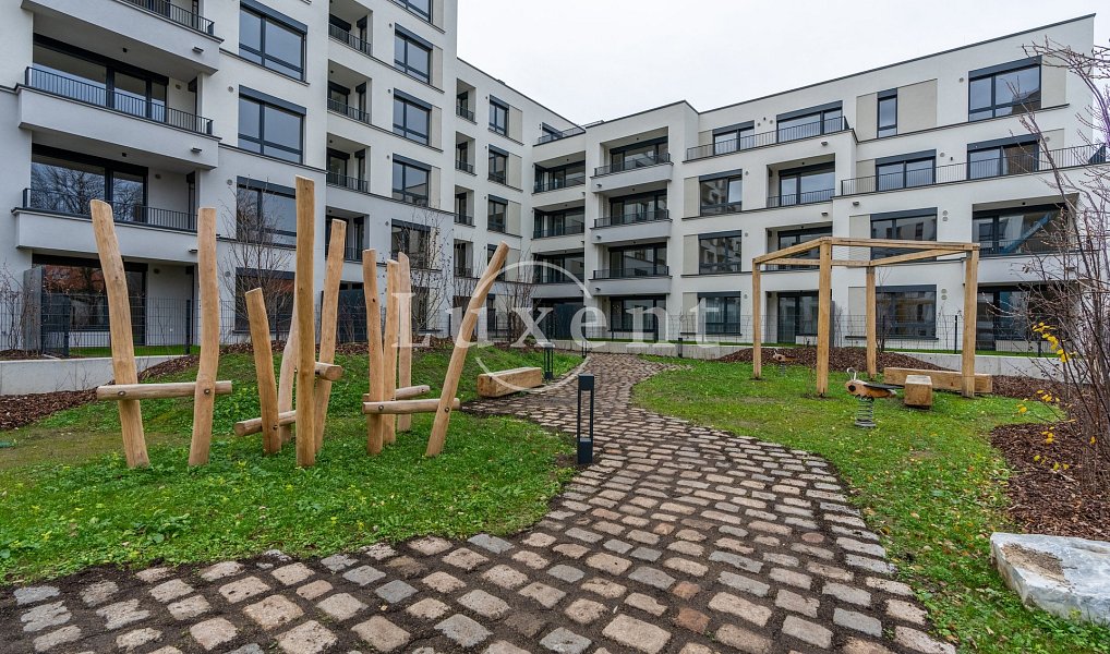 Pronájem bytu 2+kk 61 m², Praha – náhled fotky 16