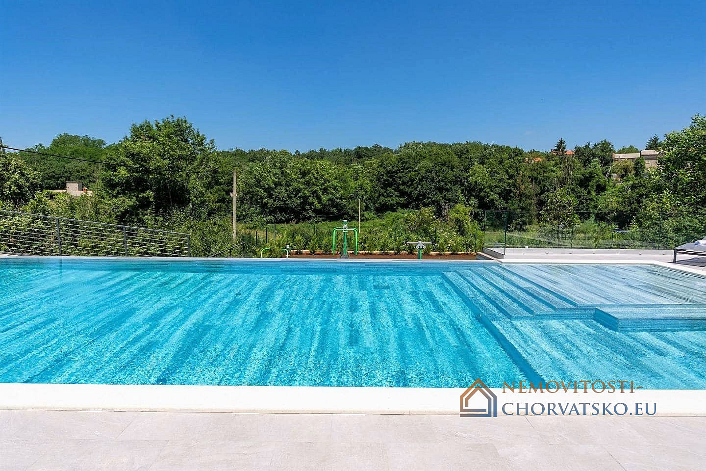 Prodej domu 420 m² s pozemkem 2 000 m² - Ansicht 5