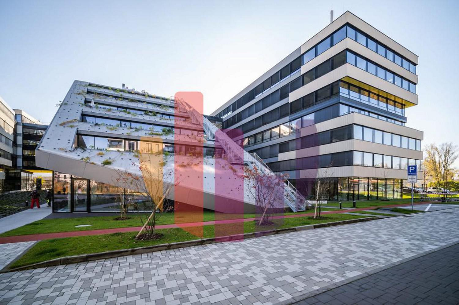 Pronájem kanceláře 1 479 m²