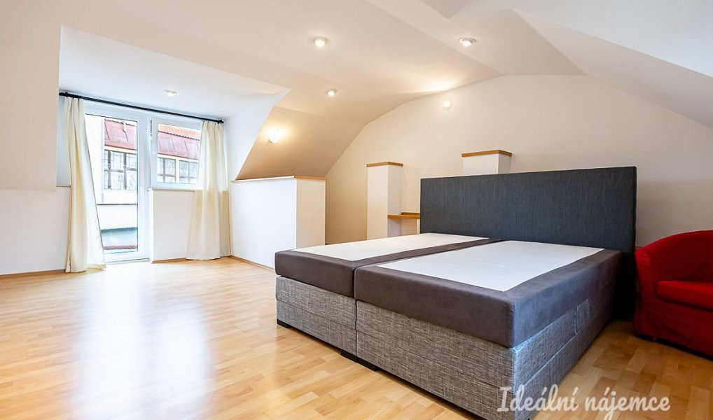 Pronájem domu 140 m² s pozemkem 103 m², Brandýs nad Labem-Stará Boleslav – náhled fotky 16