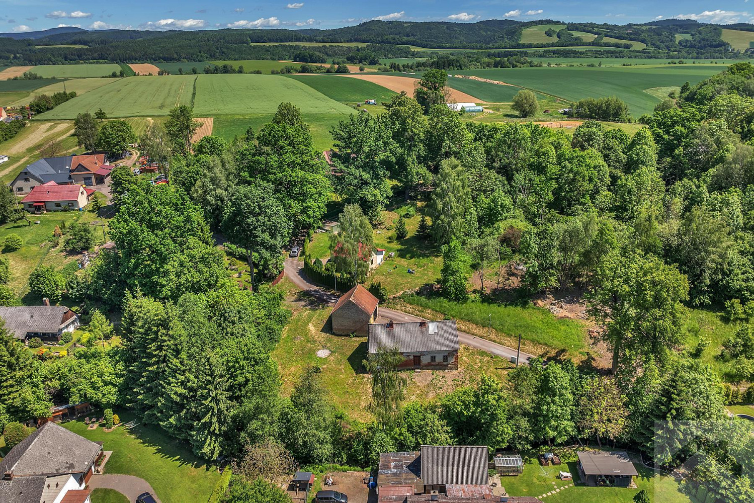 Prodej stavebního pozemku 779 m² – pohled 5