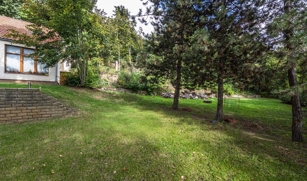 Prodej stavebního pozemku 1 168 m², Praha – náhled fotky 17