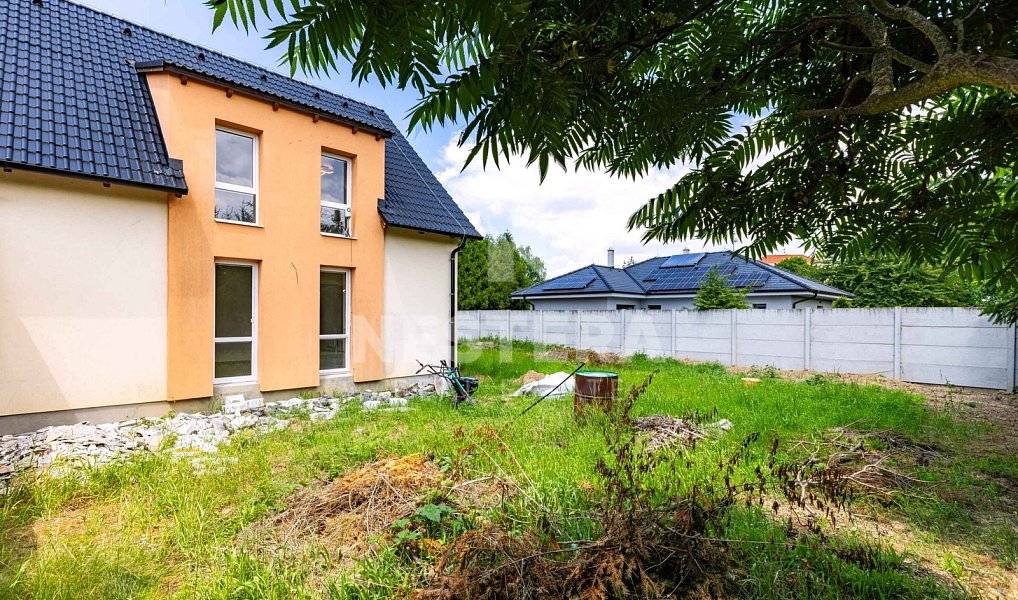 Prodej domu 130 m² s pozemkem 482 m², Jesenice – náhled fotky 22