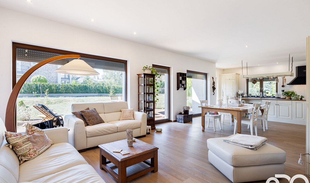 Prodej domu 219 m² s pozemkem 1 721 m², Trnová – náhled fotky 9