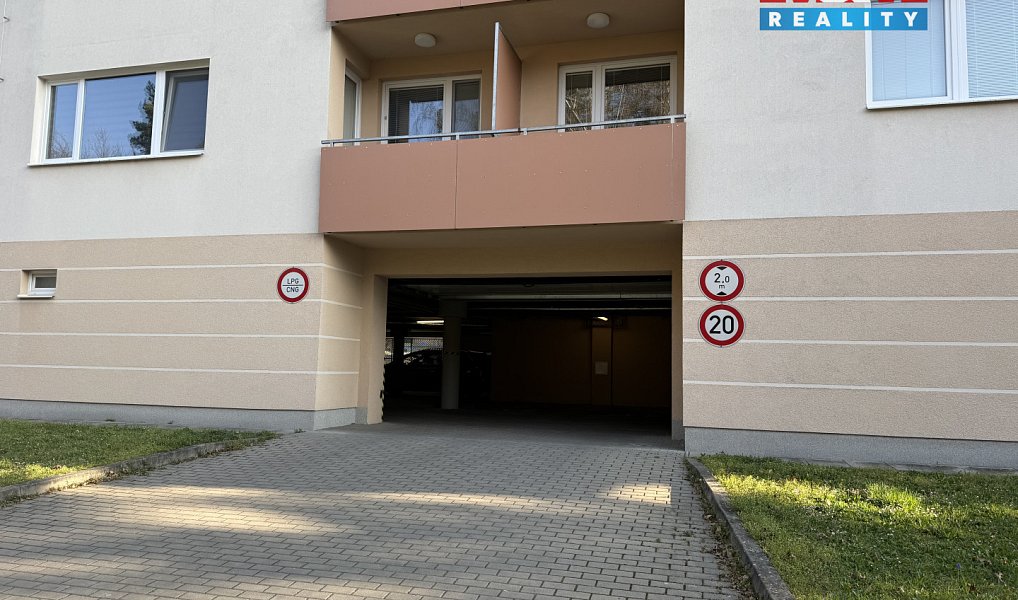 Prodej garážové stání, 10 m2, Zlín, ul. Dřevnická, Zlín – náhled fotky 4