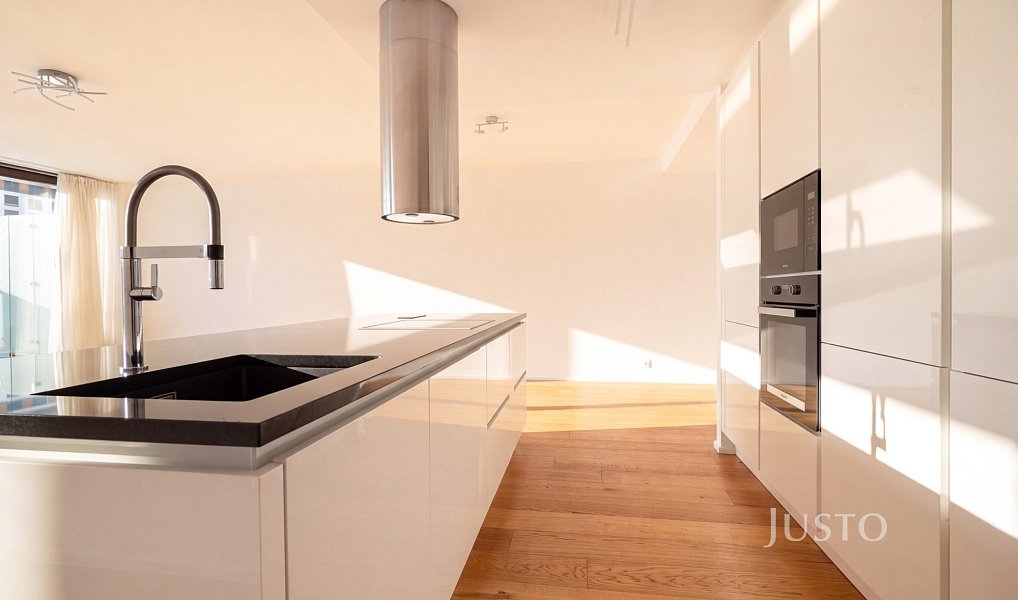 Prodej domu 279 m² s pozemkem 259 m², Praha – náhled fotky 6