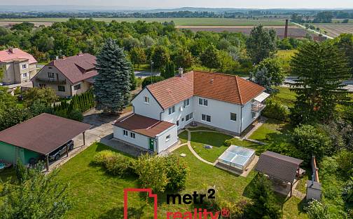 Prodej domu 300 m² s pozemkem 2 965 m², Blatec, okres Olomouc