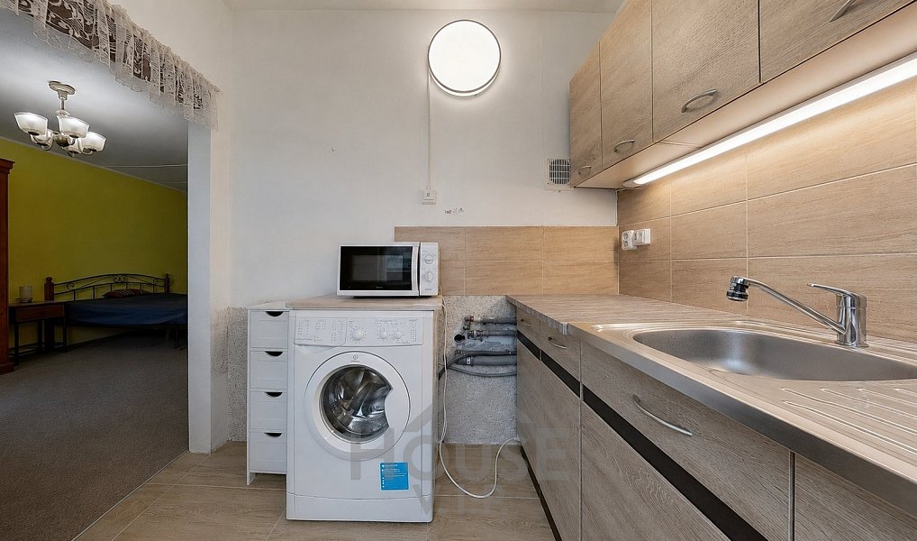 Prodej bytu 1+1 30 m², Praha – náhled fotky 3