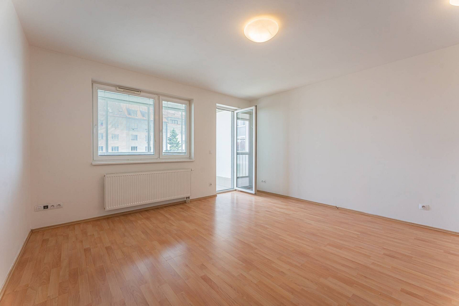 Pronájem bytu 1+kk 40 m² – fotografie 4