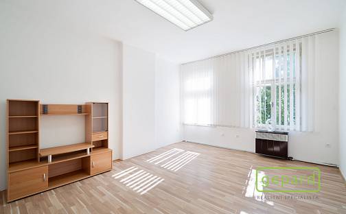 Pronájem kanceláře 24 m², Husova, Jičín - Valdické Předměstí